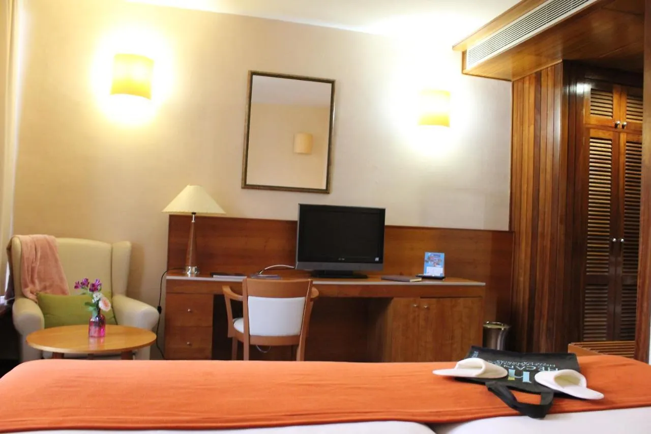 ****  Hotel Escuela Santa Cruz Spanje